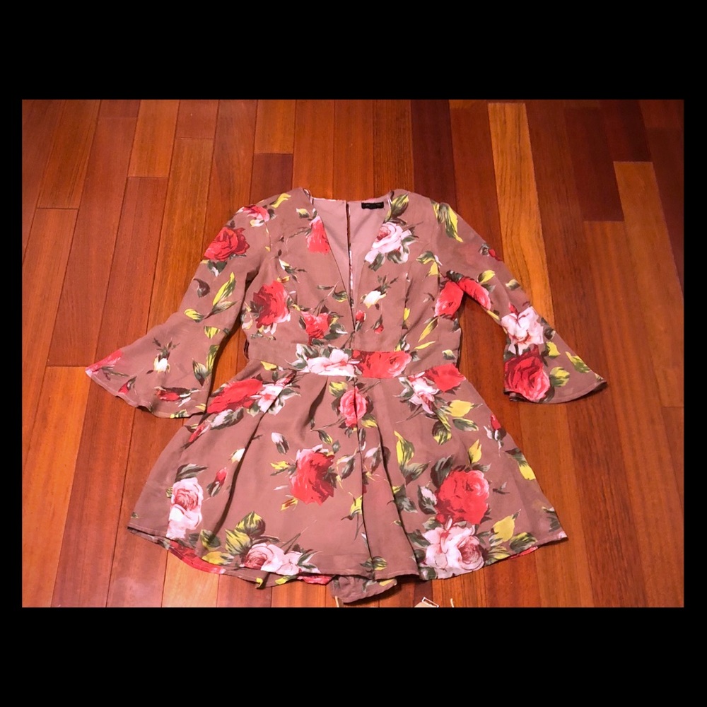 Floral Romper 🌸